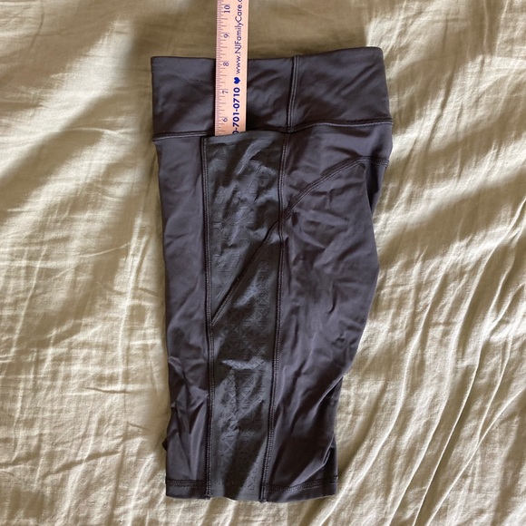 Lululemon Fast and Free shorts size 4 - Picture 3 of 5